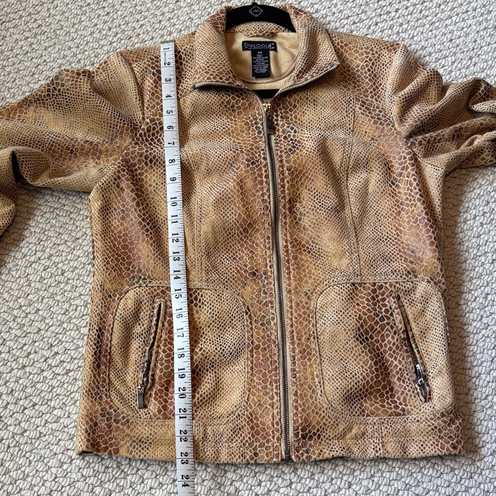 Dialogue Women's Tan Snake Print Leather Jacket - Picture 4 of 5